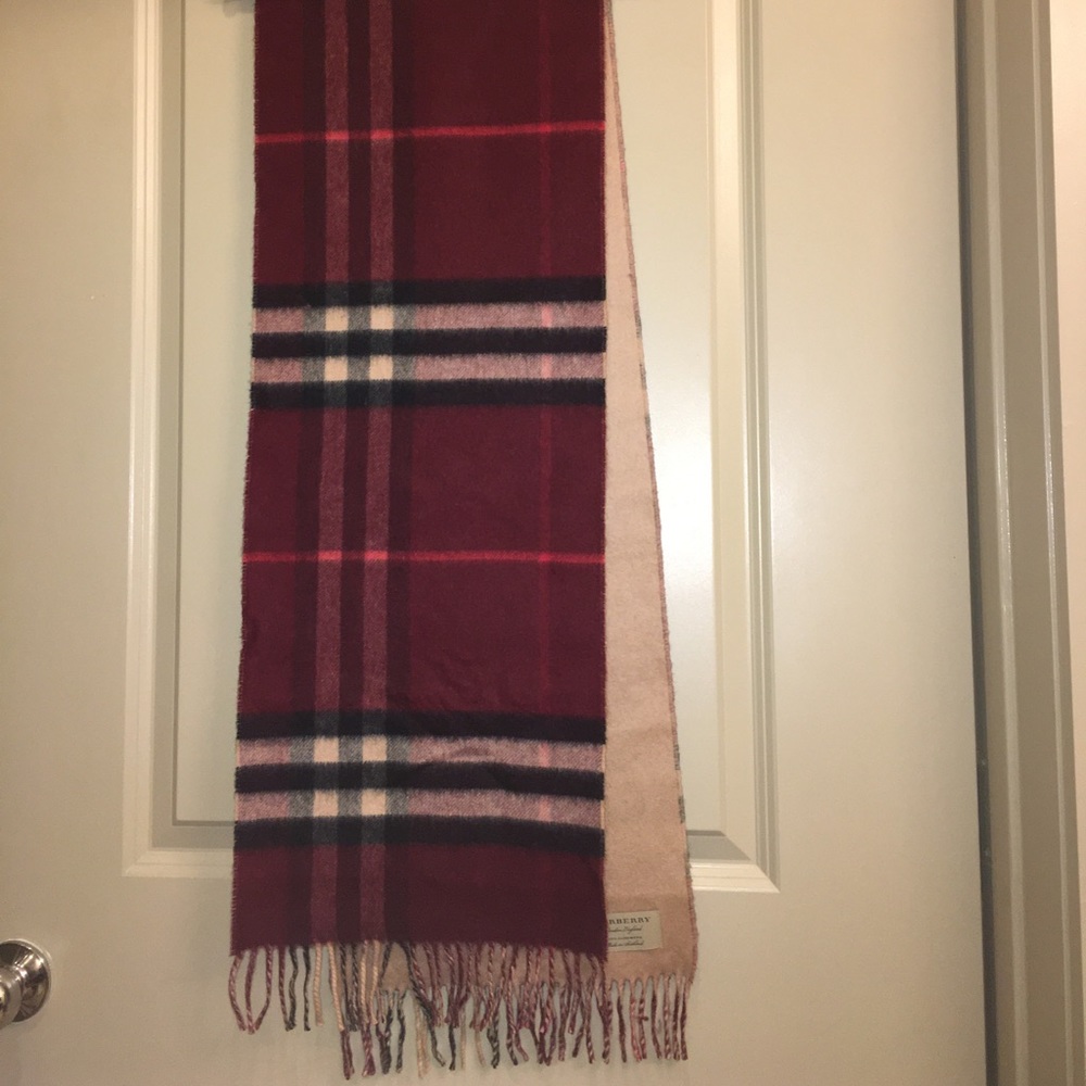 Burberry Men’s Scarf